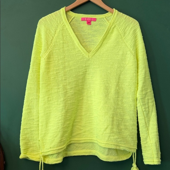 Lilly Pulitzer Tops - Lilly Pulitzer Jody V-neck M Prickly Pear Knit Top with Tassels Bright